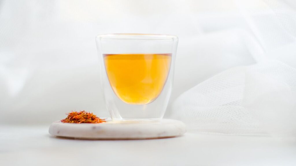 Saffron Suero